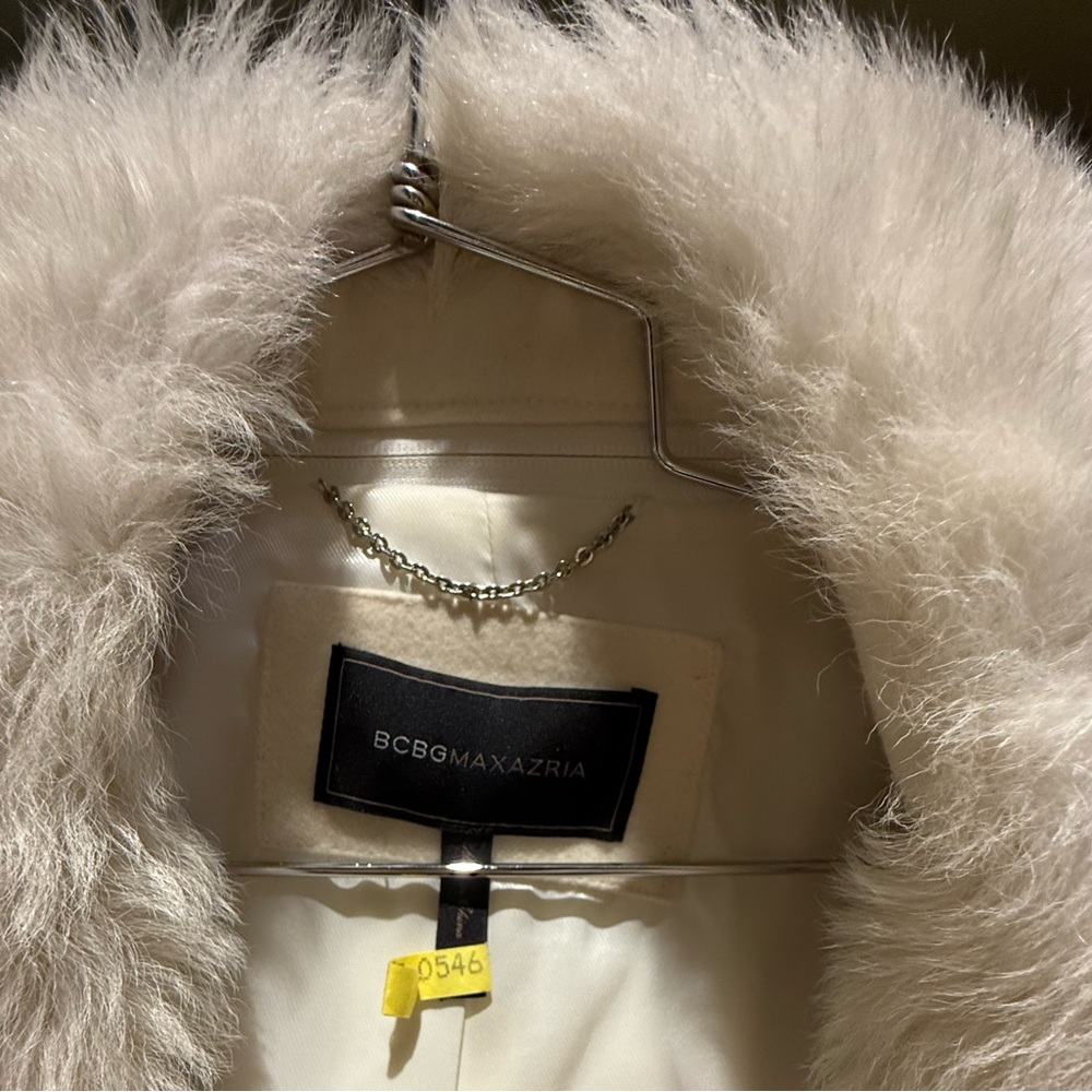 BCBGMaxAzria Cream Fur-Collar Trench Coat - Picture 4 of 4